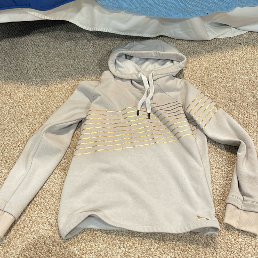 Cream & gold Under armour cowl neck hoodie